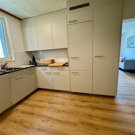 Apartment Spacious, Stylish & Apartment, Great Excursions In Surrounding Area *