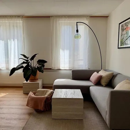 Apartment Spacious, Stylish & Apartment, Great Excursions In Surrounding Area