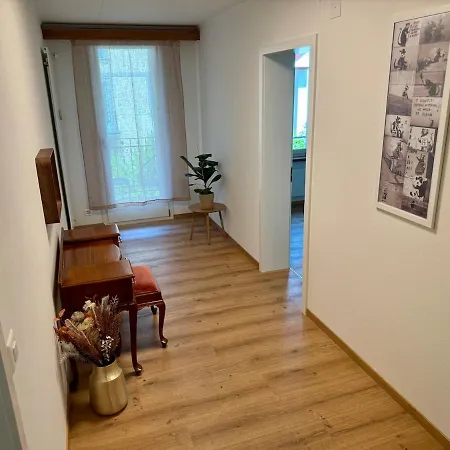 Spacious, Stylish & Apartment, Great Excursions In Surrounding Area Appartamento