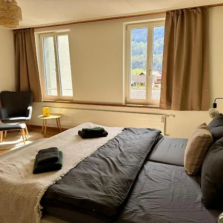 Spacious, Stylish & Apartment, Great Excursions In Surrounding Area * Meiringen