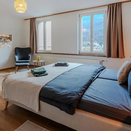 Spacious, Stylish & Apartment, Great Excursions In Surrounding Area * Meiringen