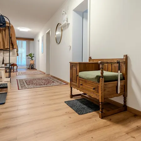 Spacious, Stylish & Apartment, Great Excursions In Surrounding Area