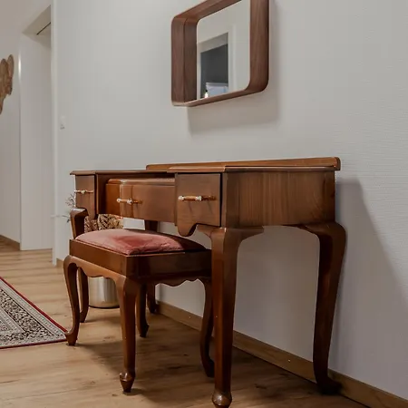 Spacious, Stylish & Apartment, Great Excursions In Surrounding Area