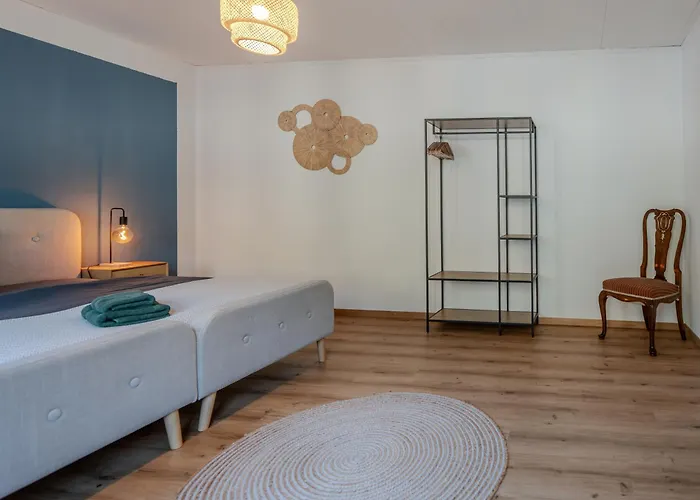 Spacious, Stylish & Apartment, Great Excursions In Surrounding Area Апартаменты *