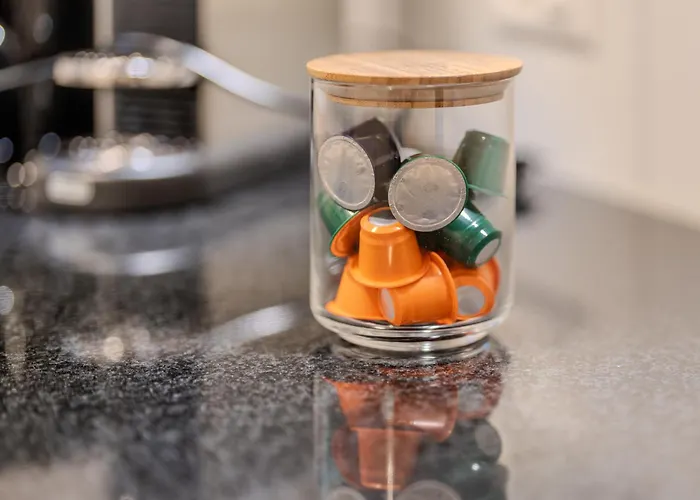 Spacious, Stylish & Apartment, Great Excursions In Surrounding Area Апартаменты *