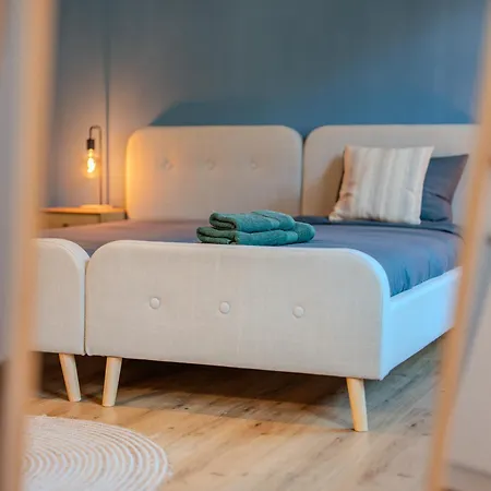 Appartement Spacious, Stylish & Apartment, Great Excursions In Surrounding Area