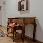 Spacious, Stylish & Apartment, Great Excursions In Surrounding Area